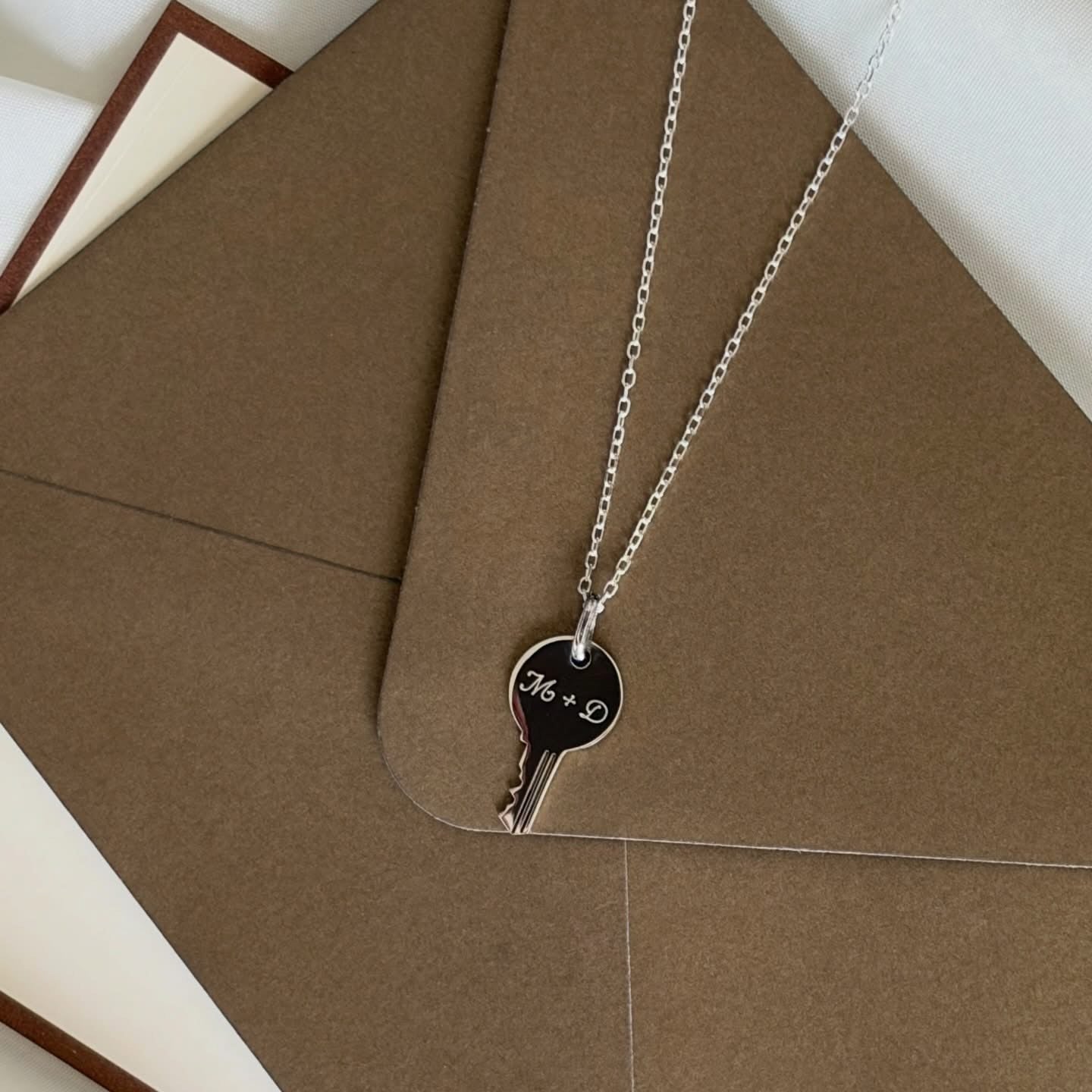 Collar Llave plata/mujer